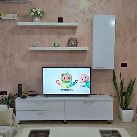 Lungomare Seaside 2 Bedroom Apartment