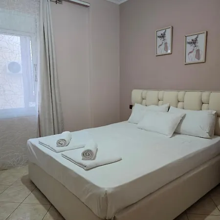 Lungomare Seaside 2 Bedroom Lejlighed Vlorë